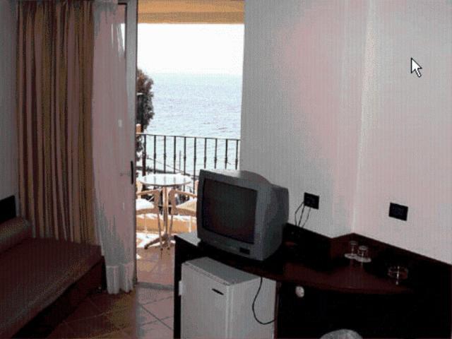 Thalassa Otel Loutra Edipsou  Oda fotoğraf